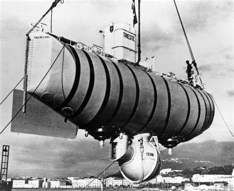 bathyscaphe trieste facts.